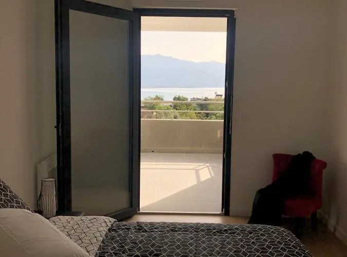 Bel F3 Vue Sur Le Golfe D'ajaccio