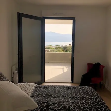 Bel F3 Vue Sur Le Golfe D'ajaccio