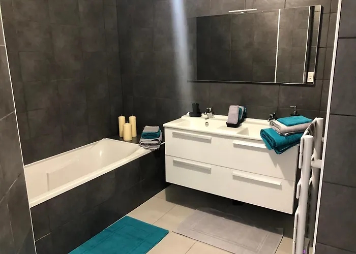 Bel F3 Vue Sur Le Golfe D'ajaccio * Ajaccio (Corsica)